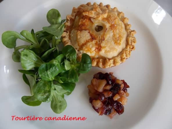 Tourtière canadienne et compotée de canneberges