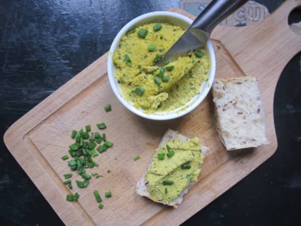 Tartinade de noix de cajou et flocons de pois chiches