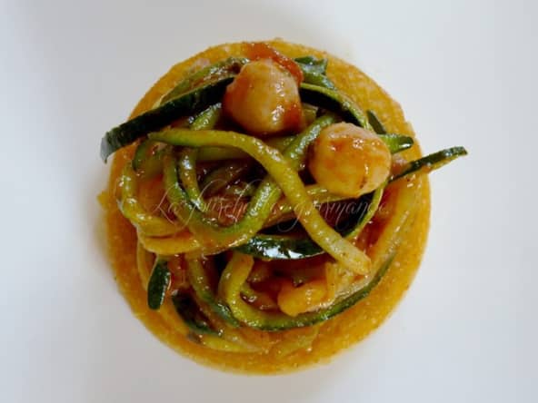 Toast de panisse surmonté de ratatouille maison