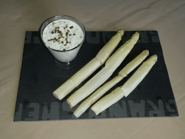 Asperges et sa vinaigrette au thermomix facile et rapide