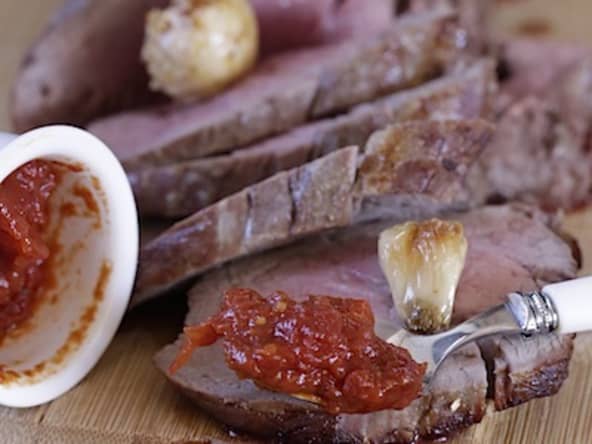 Rôti de boeuf aillé et ketchup maison
