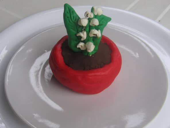 Muguet au chocolat et pâte à sucre