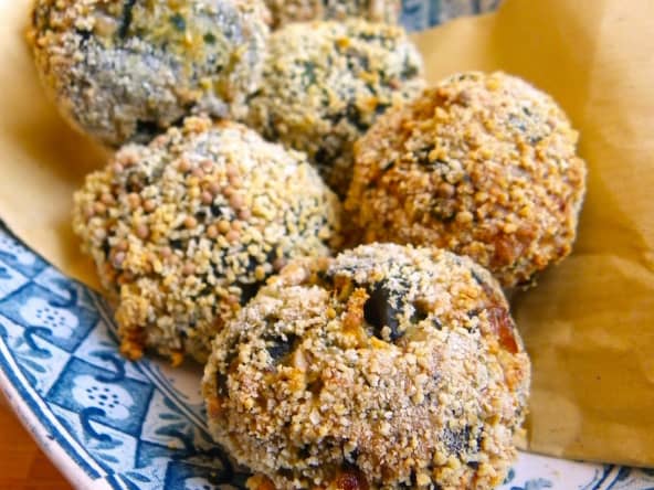 Boulettes de sarrasin et épinards aux graines de sésame et moutarde