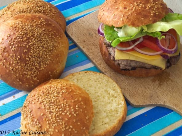 Le bun ou pain à hamburger maison