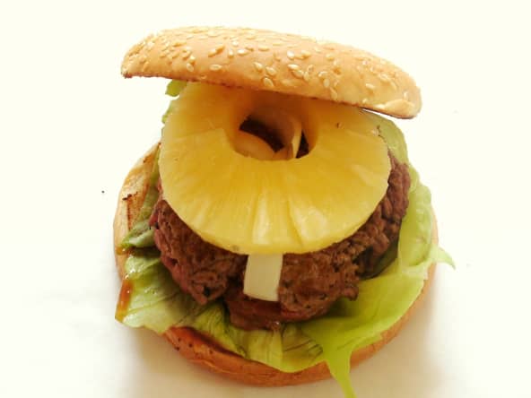 Hamburger maison sucré salé  au boeuf et à l'ananas