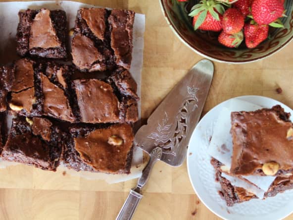 Brownies sans farine, au chocolat et aux noisettes