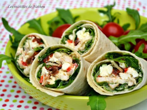 wraps au poulet sauce moutarde, tomates séchées et feta