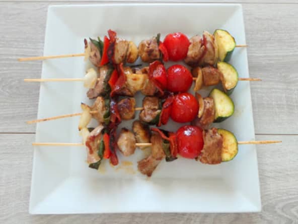 Brochettes de filet mignon de porc marinées au paprika