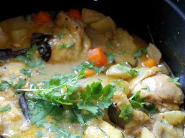 Marmite de curry de poulet aux légumes