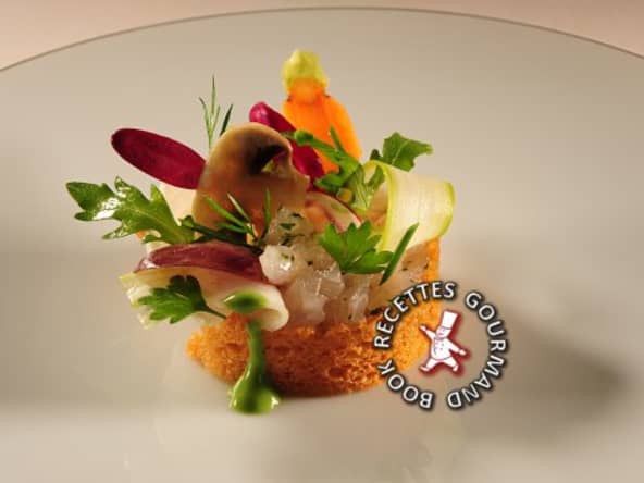 Tartare de fête au lieu noir sur croquant de légumes