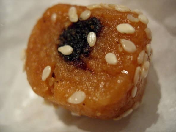 Makrout, makroud petits gâteaux à la semoule, aux dattes