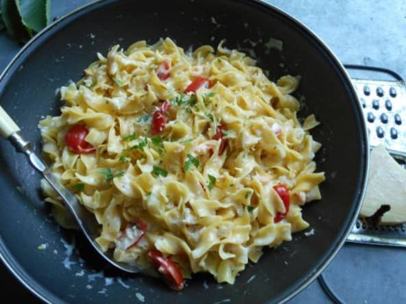 Tagliatelles aux crevettes et au saumon fumé