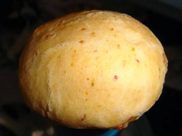 Pao de queijo, petits pains au fromage, chipa