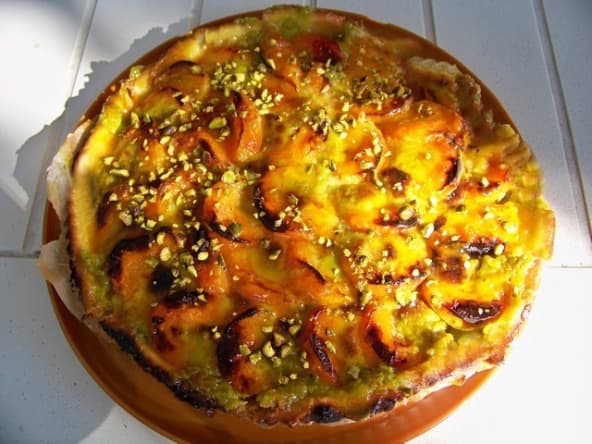 Tarte aux abricots et crème de pistache
