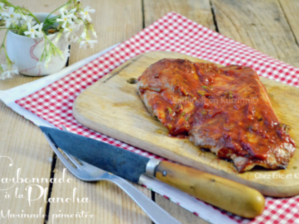 Plancha carbonnade de porc en marinade froise tomate et piment