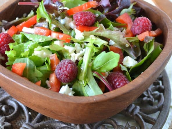 Salade quinoa, mesclun, framboises