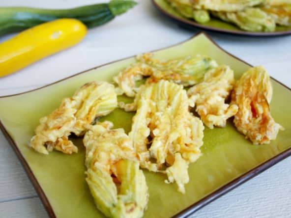 Beignets de fleurs de courgettes : la recette en tempura