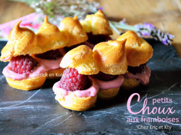 Petits choux à la crème aux framboises