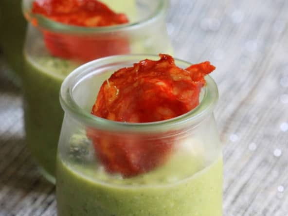 Crème de petits pois, fromage frais et chorizo