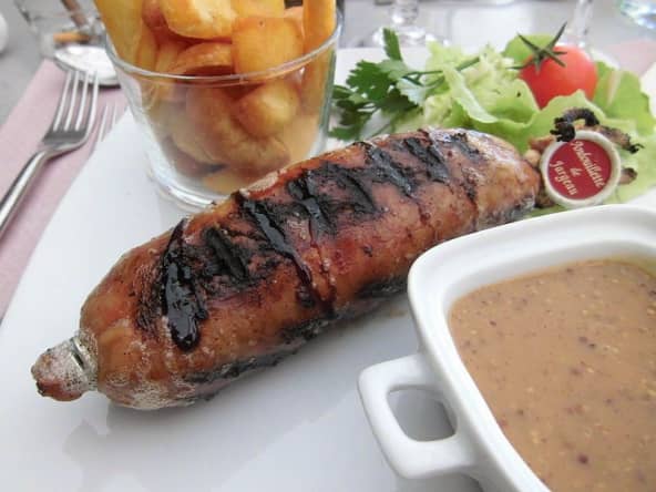 Andouillettes marinées, au vin rouge