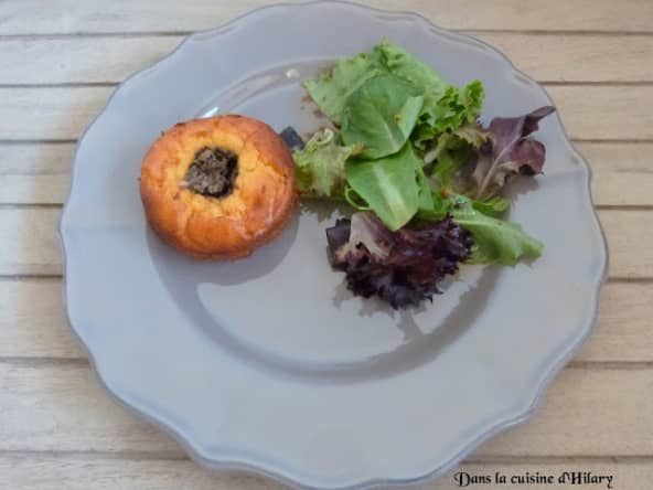 Moelleux au poivron rouge et cœur de tapenade