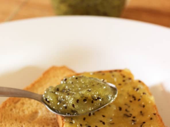 Confiture maison aux kiwis