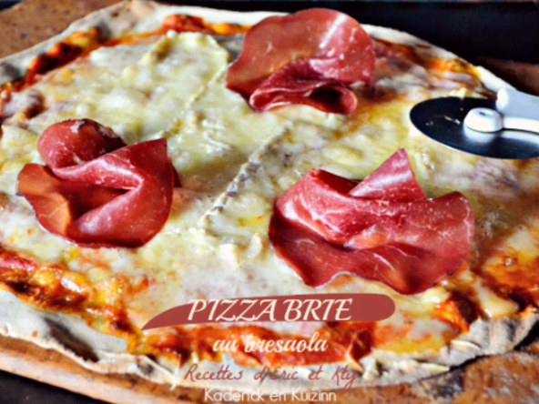 Pizza au brie de Meaux et bresaola
