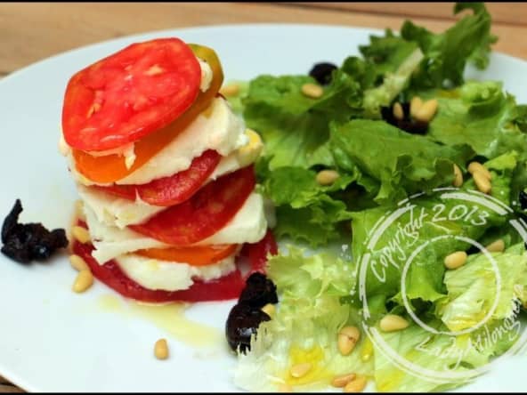 Millefeuille de tomates à la mozzarella