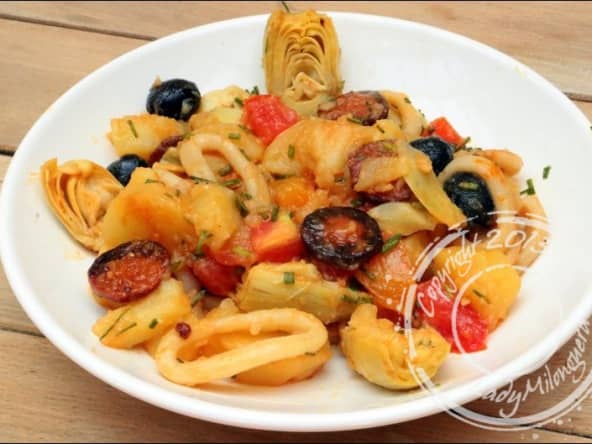 Salade de pommes de terre au calamar, chorizo et artichaut