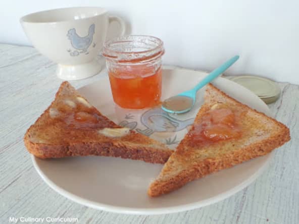 Confiture de pêches blanches