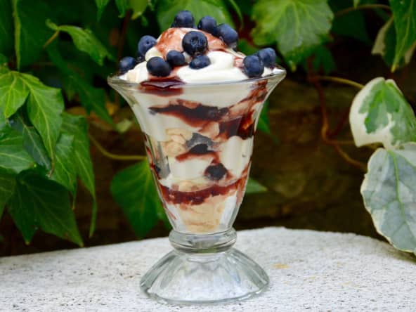 Eton mess aux myrtilles pour le dessert