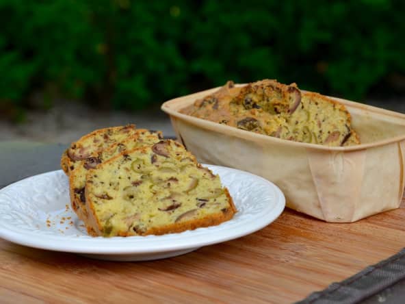 Cake aux olives facile et moelleux