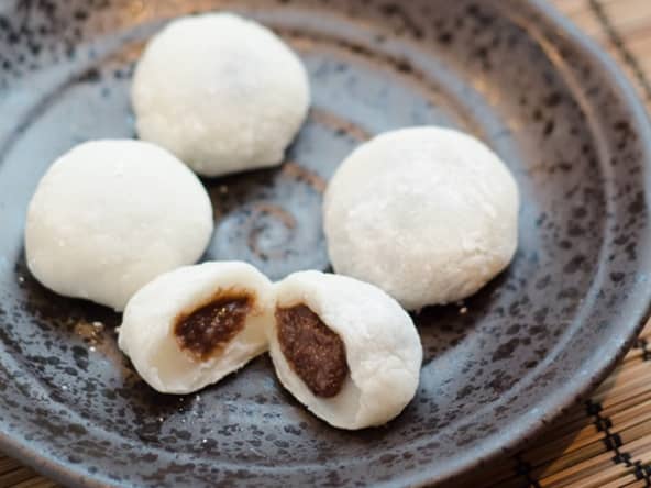 Mochi japonaise aux haricots rouges, cacahuète et chocolat