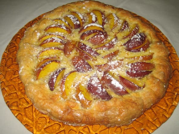 Tarte aux pêches jaunes et au safran
