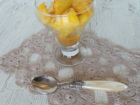 Ananas poêlé au miel et aux épices