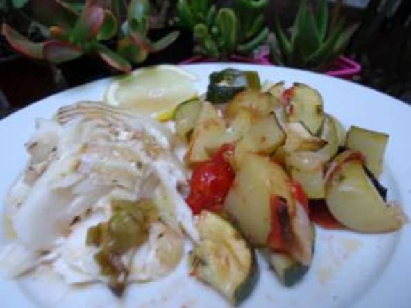 Dos de cabillaud et légumes au four