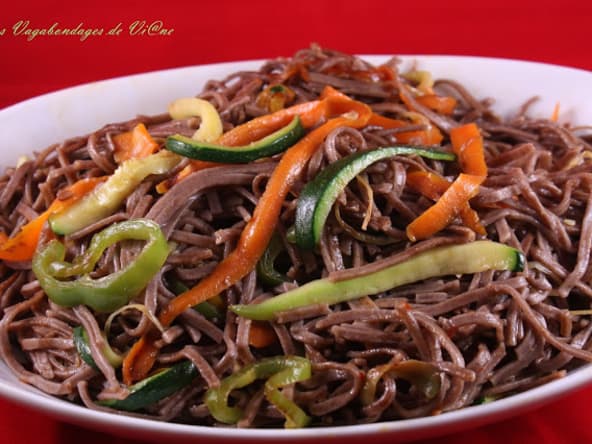 Nouilles soba aux légumes