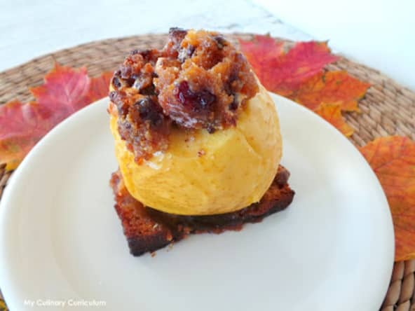 Pomme au four au pain d'épices, cranberries, chocolat et mini marshmallows