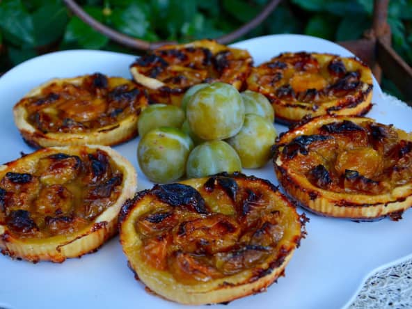 Tartelettes aux prunes reines-claudes