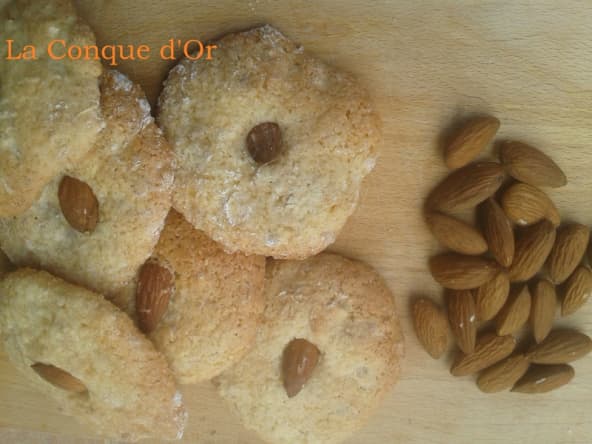 N'zuddi : biscuits aux amandes et au miel