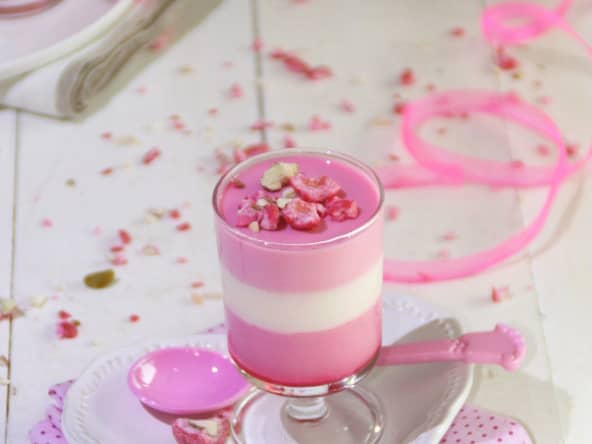 Panna cotta au lait d'amande et pralines