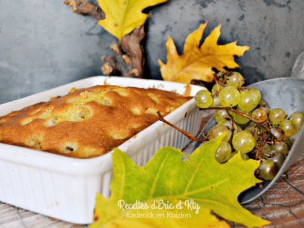 Gateau moelleux vanille façon madeleine aux raisins et rhum