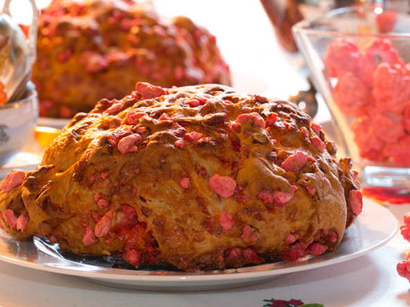 Brioche aux pralines roses comme une Praluline