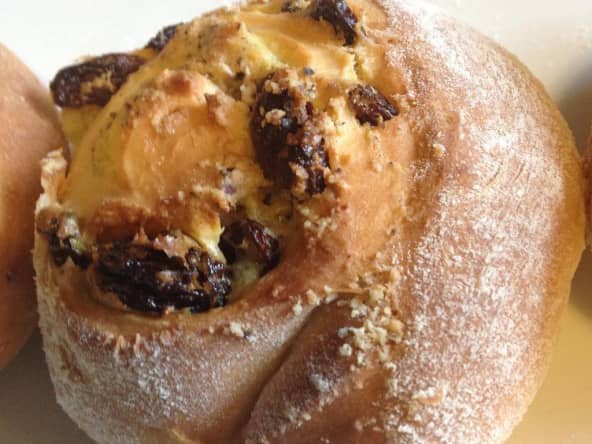 Petits pains aux raisins
