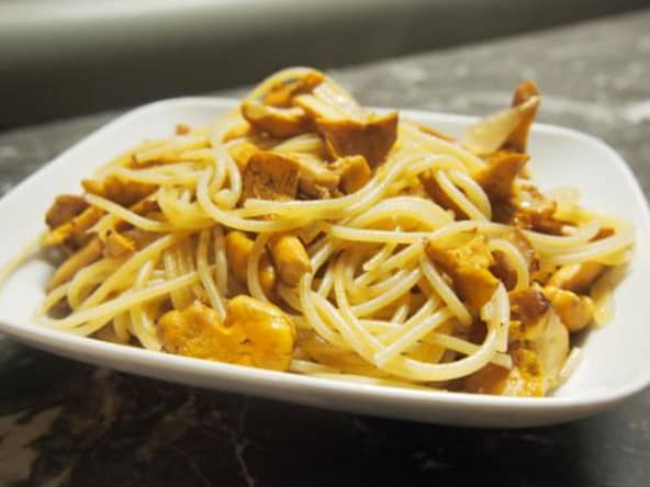 Spaghettis aux girolles