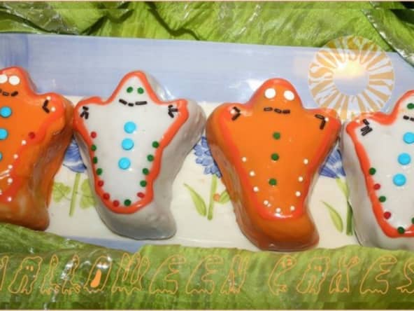 Gâteaux de Halloween comme des fantômes