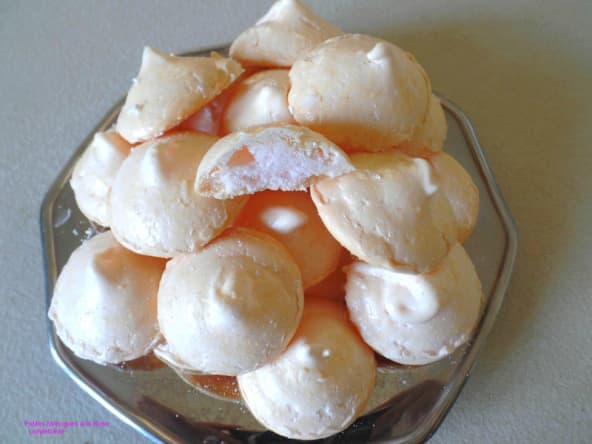 Petites Meringues à la Rose