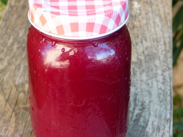 Jus de pommes, carottes et betterave