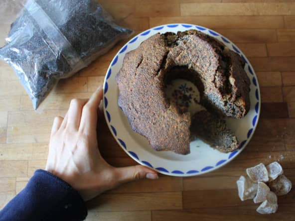 Gâteau pavot, gingembre confit et fleur d'oranger