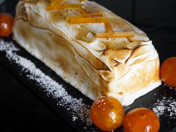 Bûche de noël glacée à la mandarine, flambée